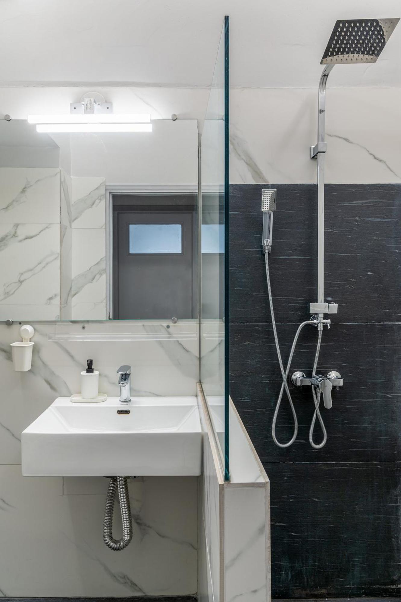 The Omonoia Modern, 3Bd Apartment เอเธนส์ ภายนอก รูปภาพ